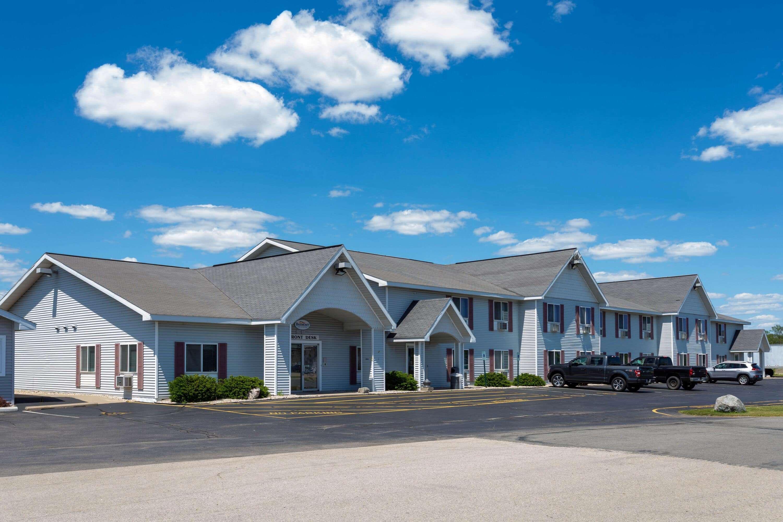 Baymont By Wyndham Marinette Otel Dış mekan fotoğraf
